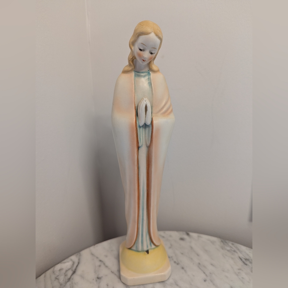 Vintage Goebel Hummel Praying Madonna Virgin Mary Figurine